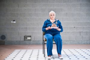 'Avatar' Tanztheater von backsteinhaus produktion - Caroline Intrup | Sprecherin Performerin Sprechtrainerin | Berlin