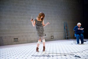 'Avatar' Tanztheater von backsteinhaus produktion - Caroline Intrup | Sprecherin Performerin Sprechtrainerin | Berlin