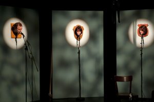 'Der sich den Wolf tanzt' Tanztheater von backsteinhaus produktion - Caroline Intrup | Sprecherin Performerin Sprechtrainerin | Berlin