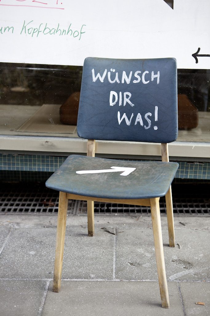 'Utopia Parkway' Ad-hoc-Künstlerresidenz - Caroline Intrup | Sprecherin Performerin Sprechtrainerin | Berlin