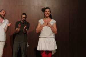 'Wir schlugen uns heftig' Diplom Sprechkunst von Caroline Intrup | Sprecherin Performerin Sprechtrainerin | Berlin