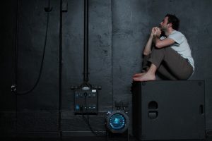 'Headless' Tanztheater von backsteinhaus produktion - Caroline Intrup | Sprecherin Performerin Sprechtrainerin | Berlin