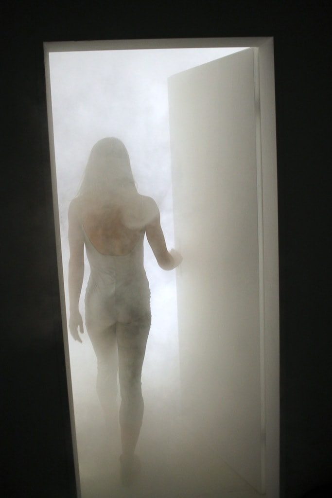 'A piece of cake' Tanztheater von backsteinhaus produktion - Caroline Intrup | Sprecherin Performerin Sprechtrainerin | Berlin