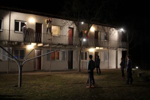 'A piece of cake' Tanztheater von backsteinhaus produktion - Caroline Intrup | Sprecherin Performerin Sprechtrainerin | Berlin