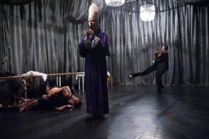 'Das Lux-Protokoll' Tanztheater von backsteinhaus produktion - Caroline Intrup | Sprecherin Performerin Sprechtrainerin | Berlin